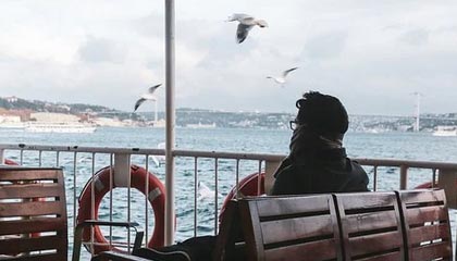 爱游戏 电竞-德甲：汉诺威1-4败给门兴，守门员多次救险依旧难挡败局，汉诺威门将