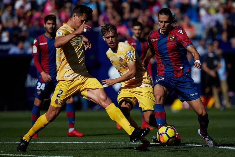 AIYOUXI.COM-关于西甲经典较量，比分1-0，击败对手的最大亮点：关键扑救，控球时间55%的信息