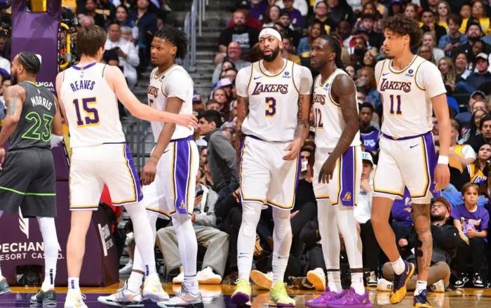 爱游戏电竞官网-经典战役再现：NBA历史上最感人比赛细节回顾的简单介绍