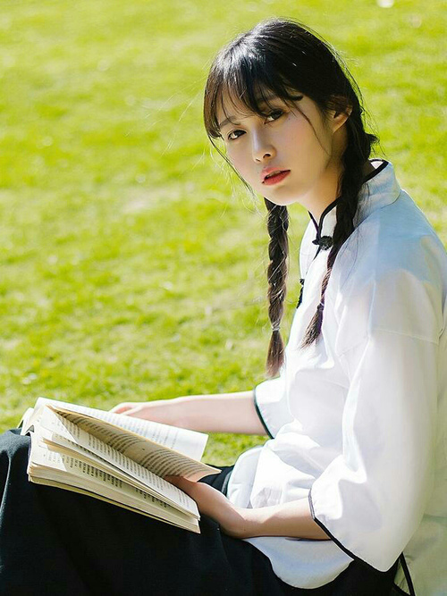 AYX GAME-巴萨恢复士气！主场大胜，全队欢欣雀跃，巴萨比赛情况