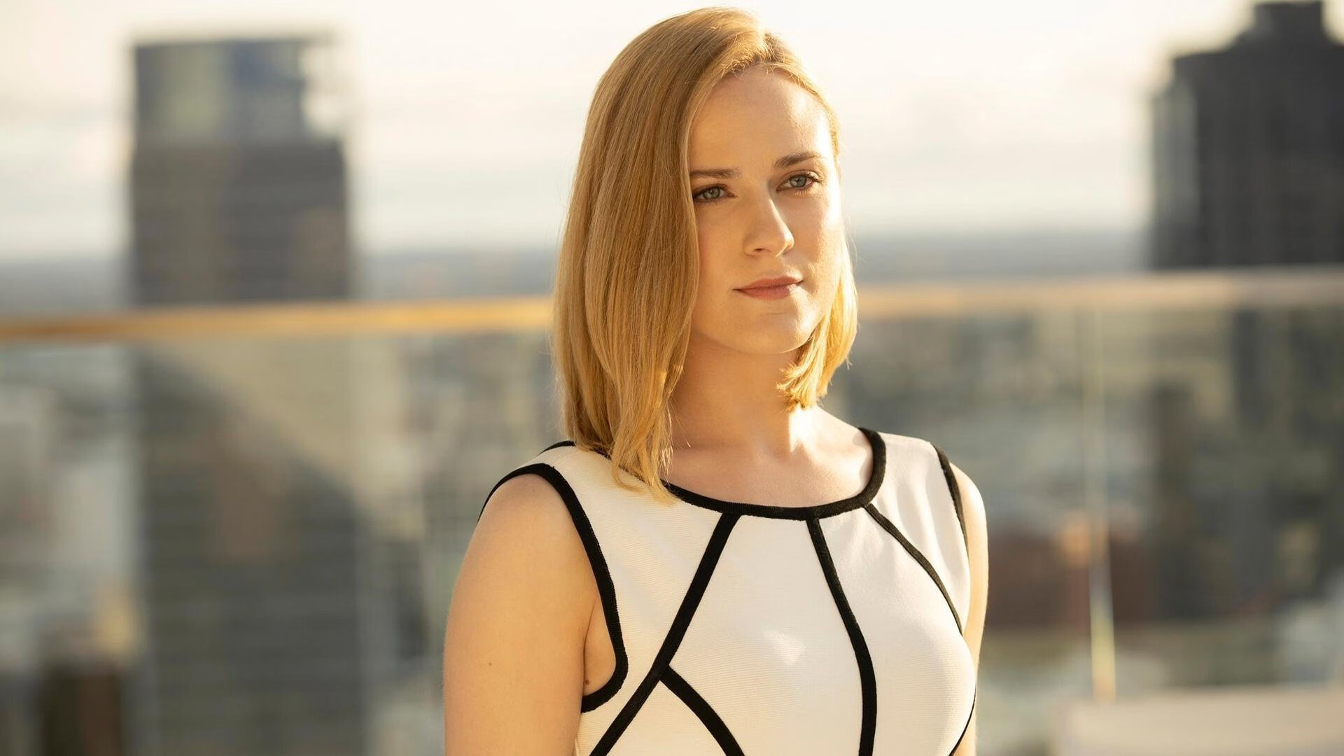 “快艇冲浪:速度、力量与技术的融合,马鞍山赛场极限对决”