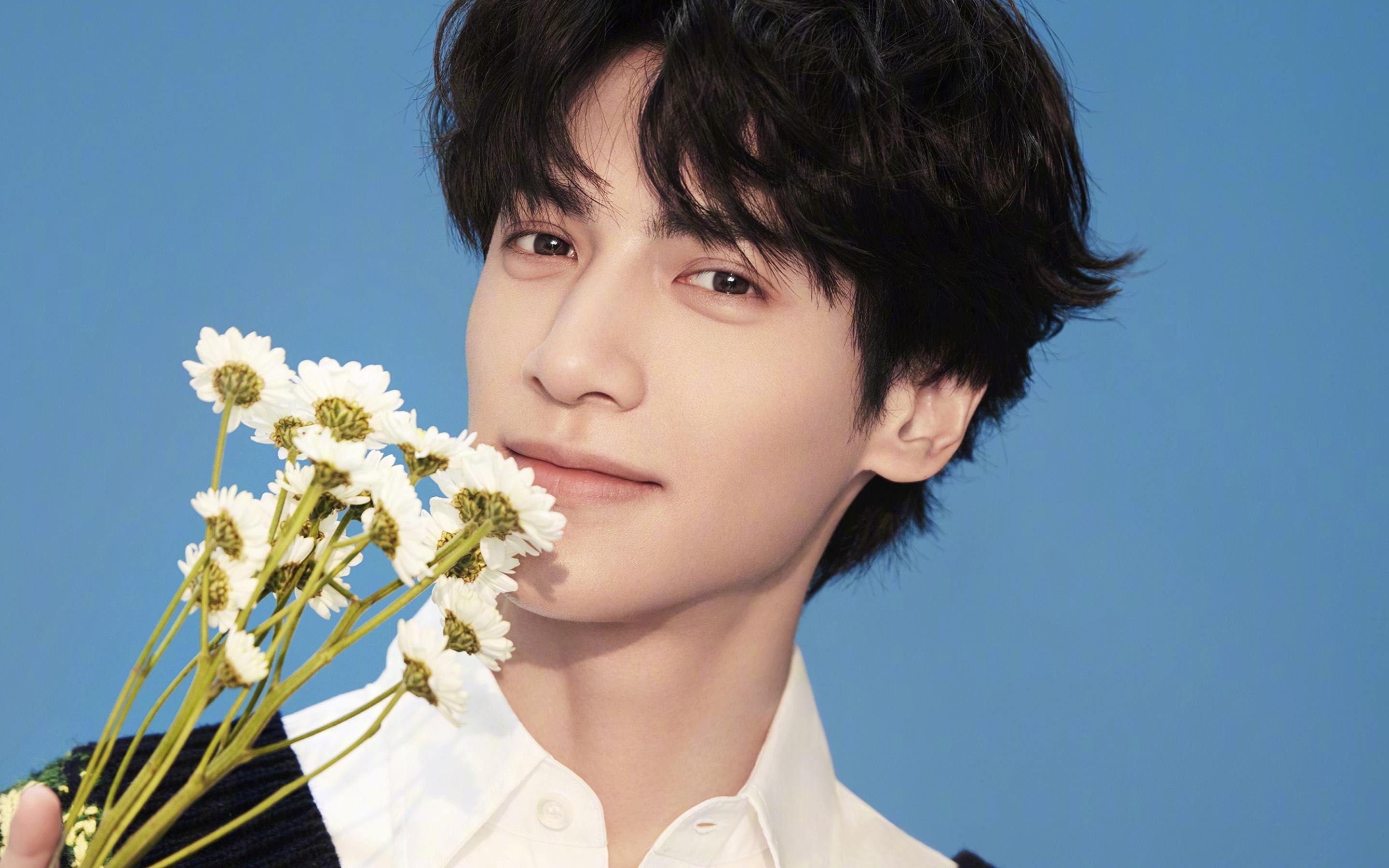 AYX体育官网-边路多传导是否成为替代中路密集组织的主选方式，边路传送什么时候关闭