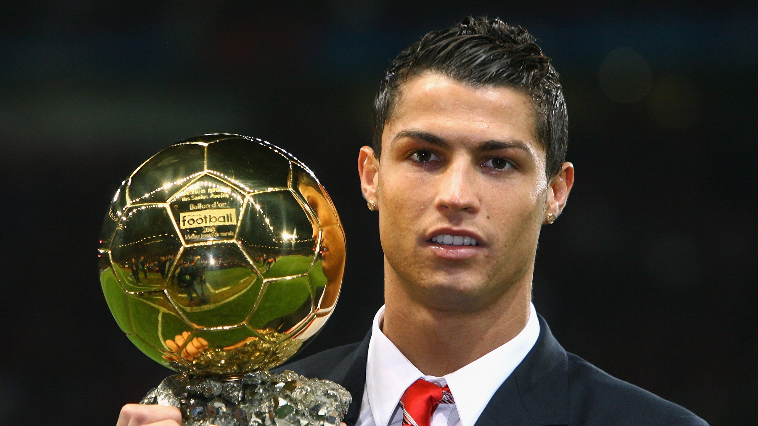 爱游戏大厅官网-中国足球试点“球迷责任区”，维护赛场秩序，中国足球球迷文化